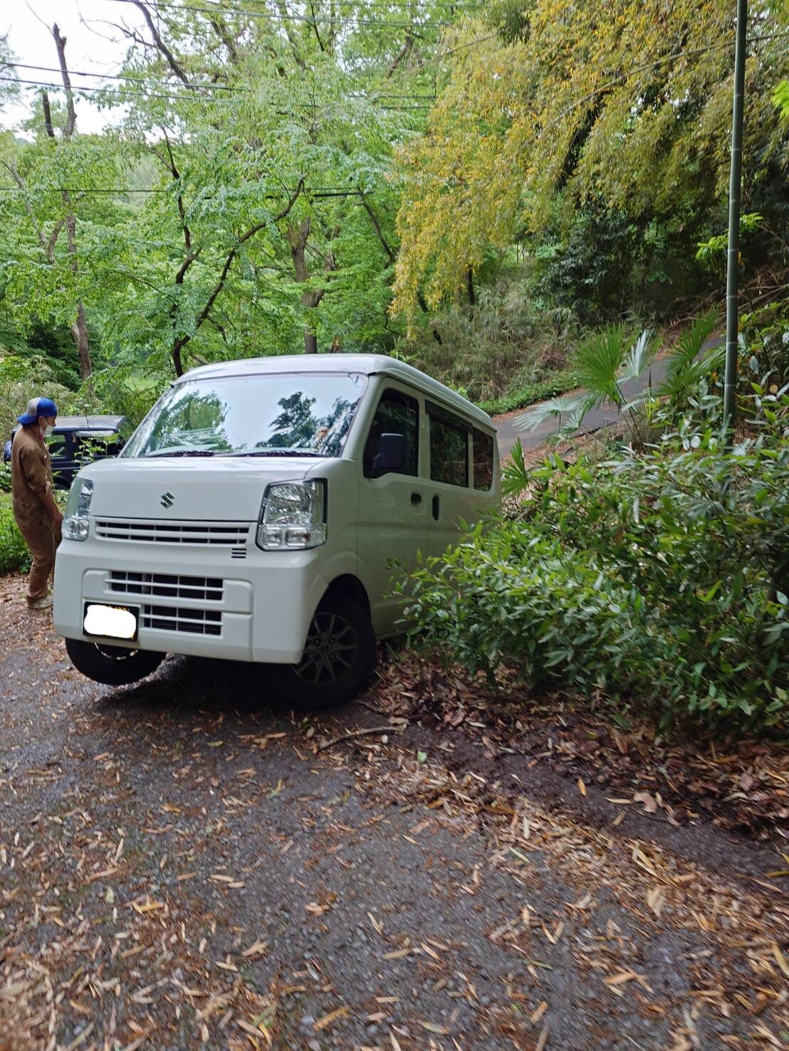 軽バン　脱輪　レッカー・ロードサービス　あきる野市　営業車（黒ナンバー）代車貸出し